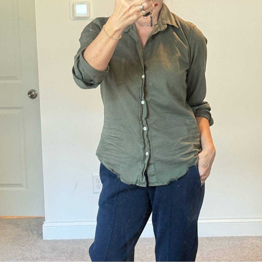 Frank & Eileen Barry Button Down Shirt in famous denim size XS